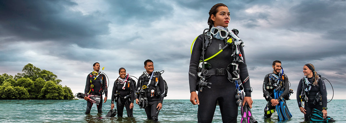 DIVE MASTER